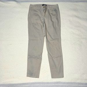 Aeropostale Skinny Khaki Pants Size 6R - Light Khaki